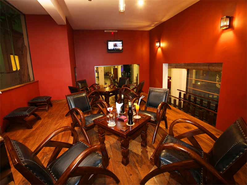 Randholee Hotel Kandy Sitting Area